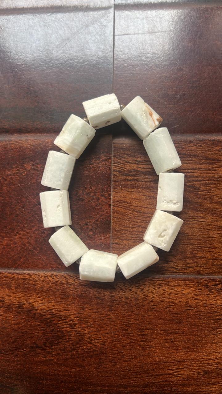 WhatsApp Image 2026-04-19 at 17.01